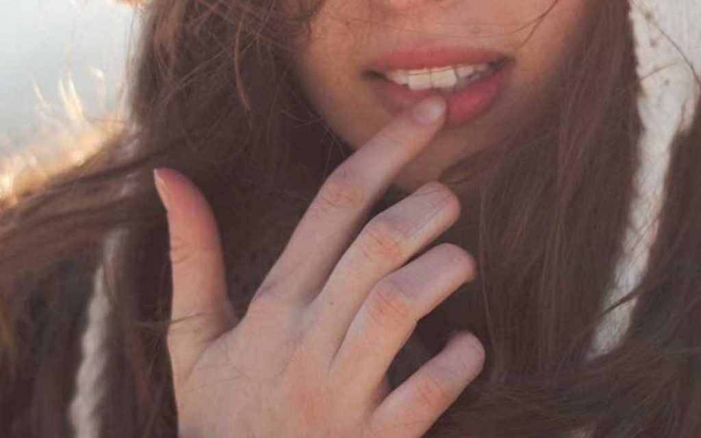 Biting Lip in Sleep Spiritual Meaning Someone is Afraid