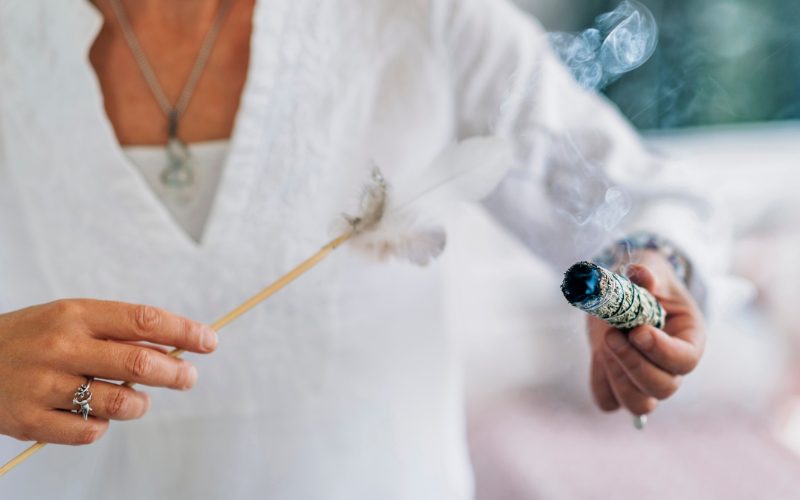 How to burn sage to get rid of negative energy