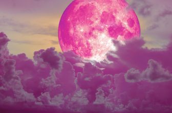 Spiritual Meaning & Astrology of The Full Pink Moon April 2023