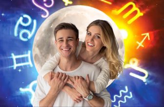 These 3 Zodiac Signs Expect Happiness In Their Love Lives From The Full Moon On August 1st, 2023