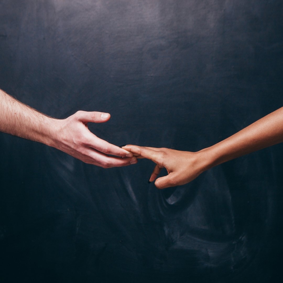 Sign 2 Their Relationships Quietly Fall Apart